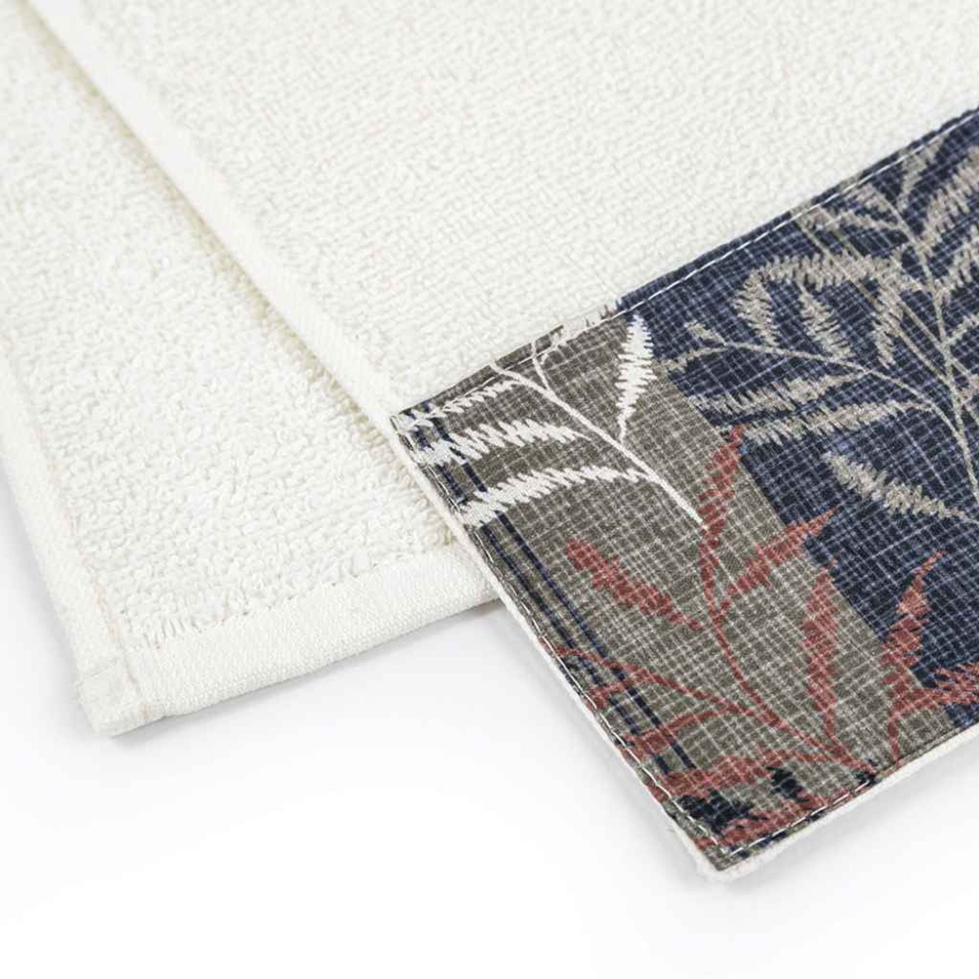 Set 6 asciugamani spugna 3 viso e 3 ospite con balza stampata