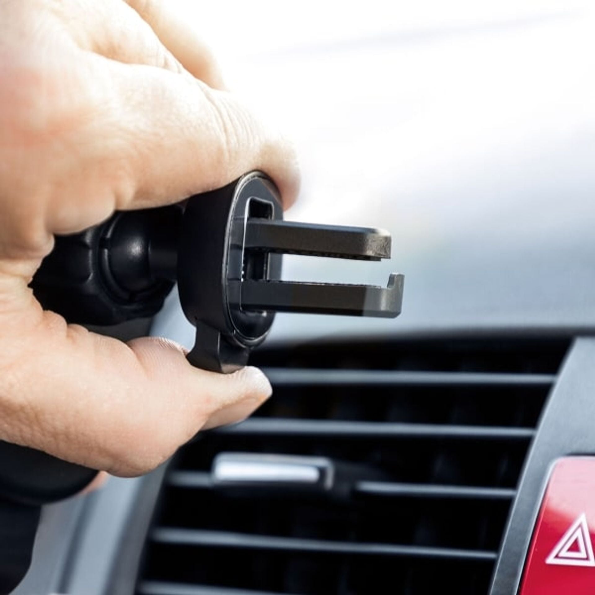 Supporto per cellulare con caricabatterie senza fili per auto